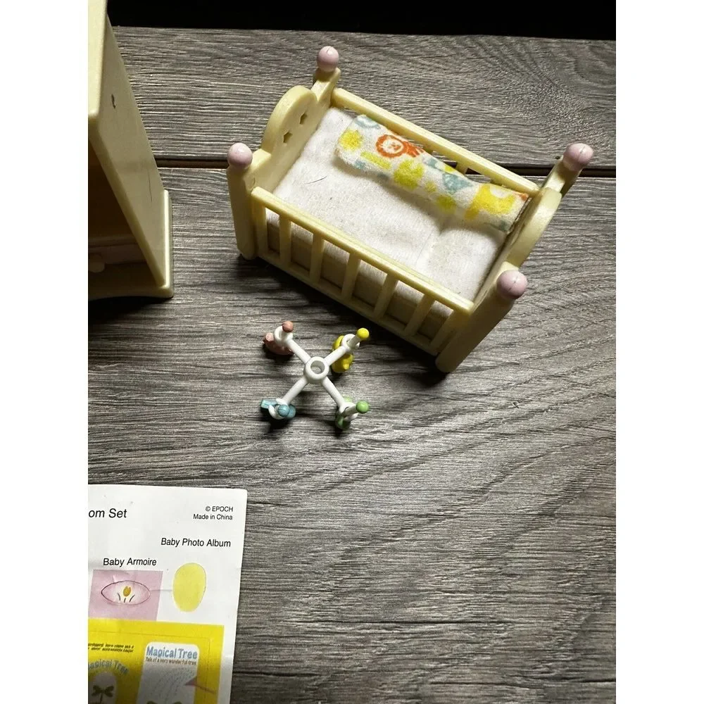 Calico Critters Play‎ Set Replacement Piece CLOTHES WARDROBE Slide And Bed